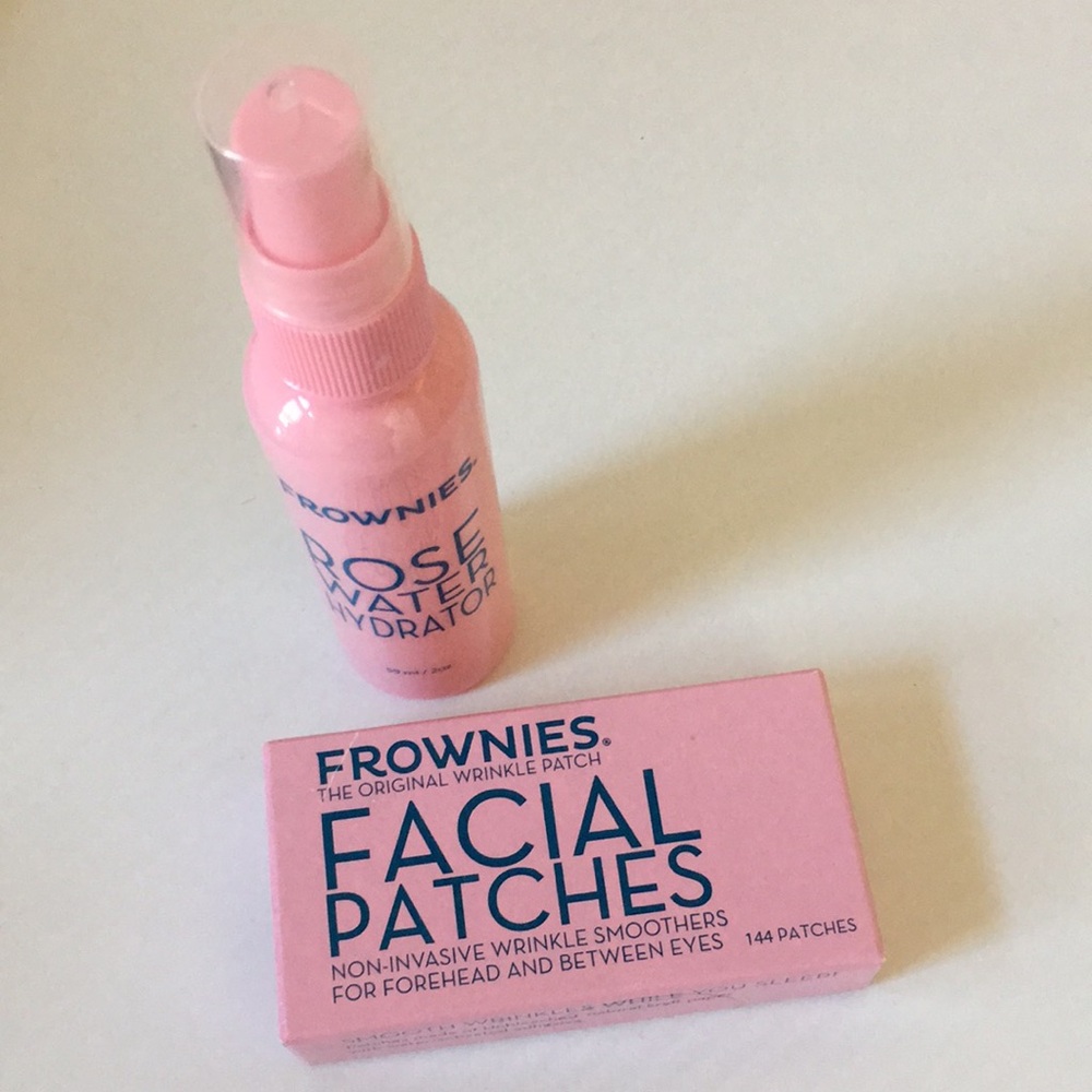 Frownies Rose Water Hydrator & Facial Patches in Pink